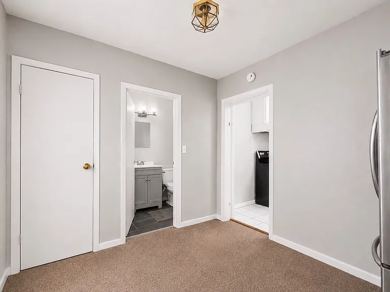 227 E Northwood Ave — Photo 11