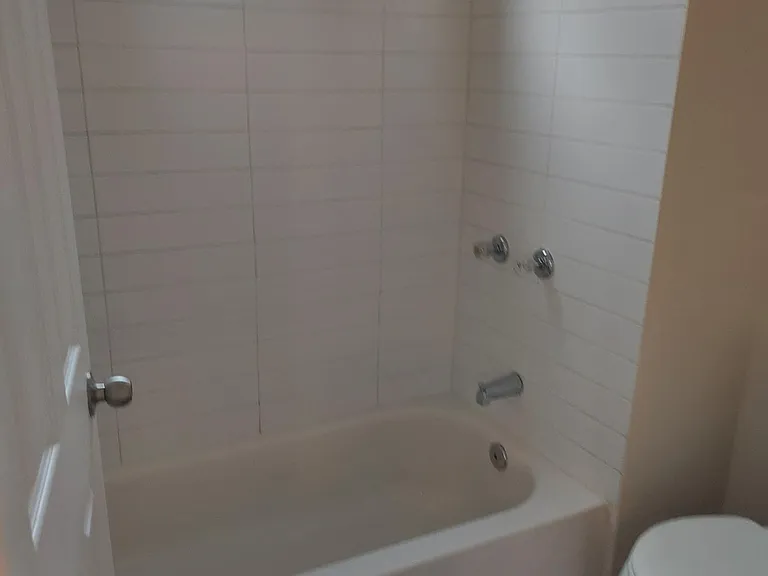 527 13th Ave #1 — Photo 4