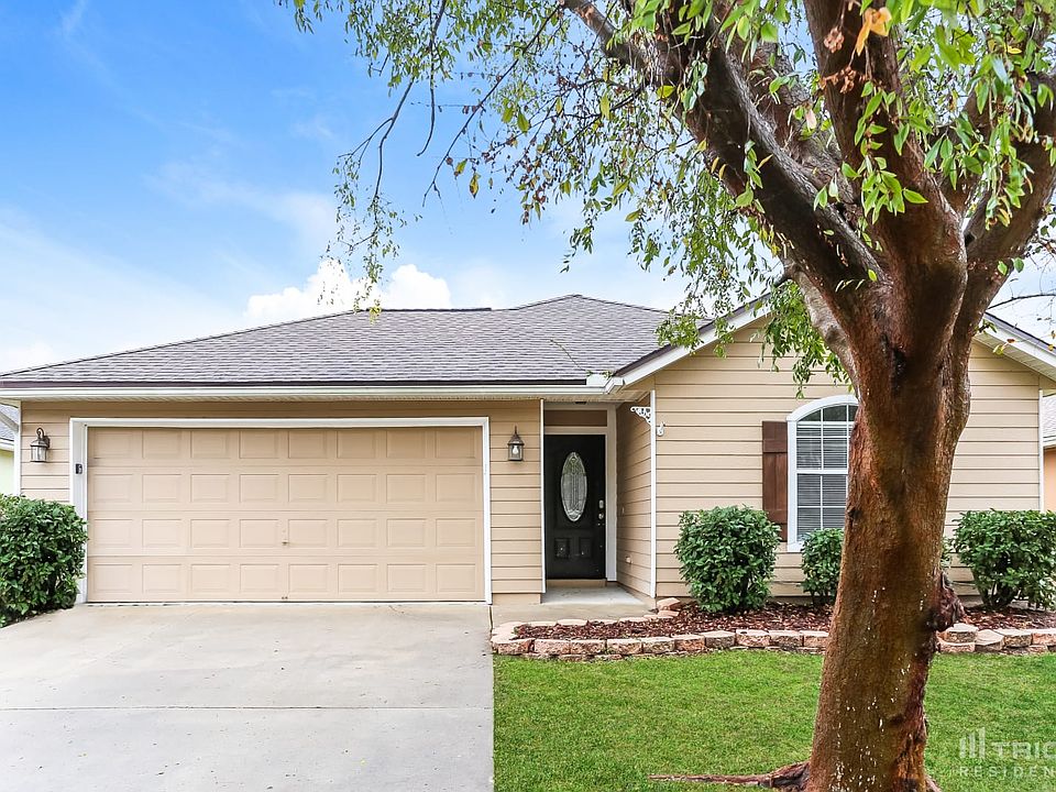 1st image of 4272 Hanging Moss Dr