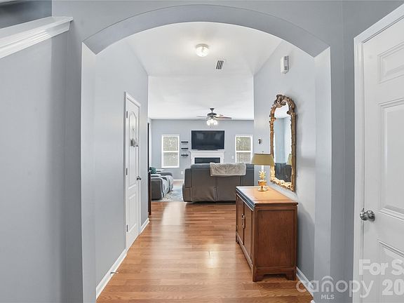 4th image of 2315 Old Goose Ln