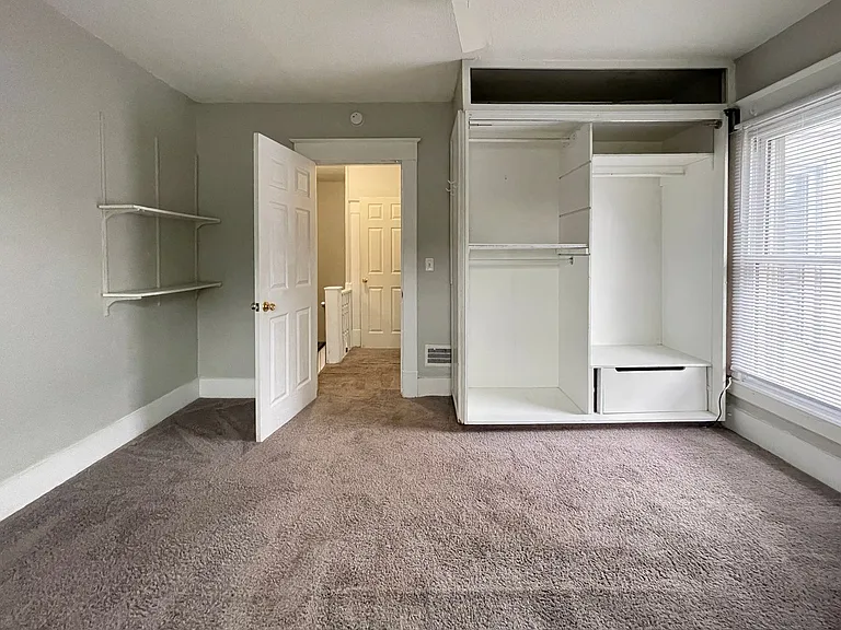 824 W Beechwood Ave — Photo 8
