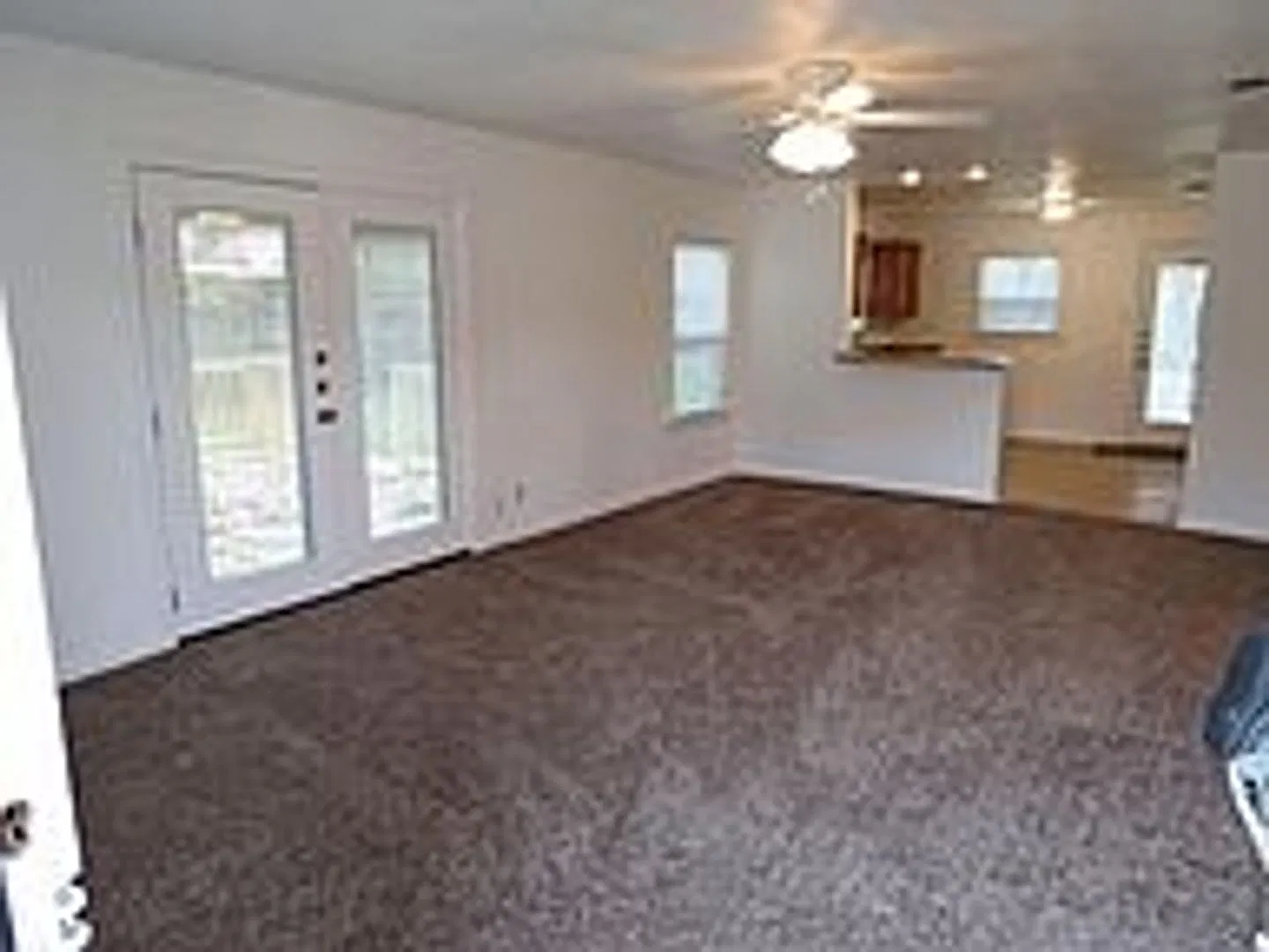 Aug 2027 Move In! Adorable 2/2 House In Bryan! — Photo 3