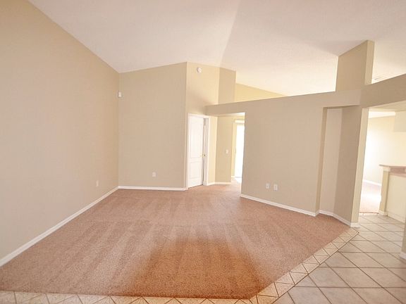 3rd image of 309 Sonoma Dr