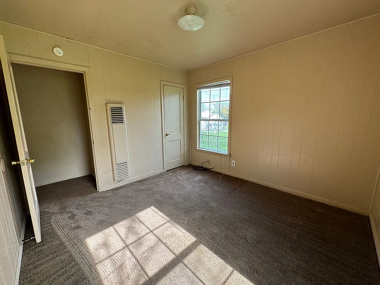 722 Sutton Dr — Photo 25