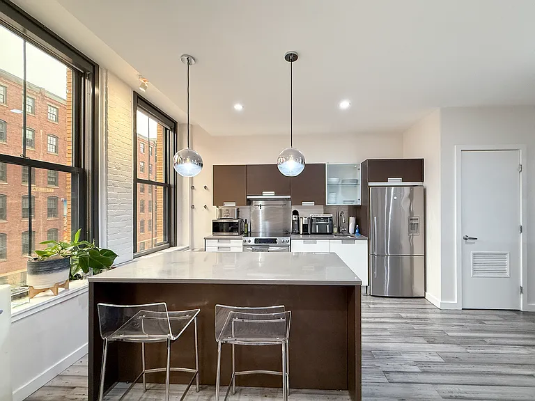 346 Congress St #313 — Photo 1