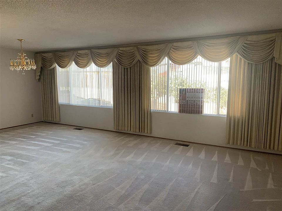 1st image of 315 Harkness Ave