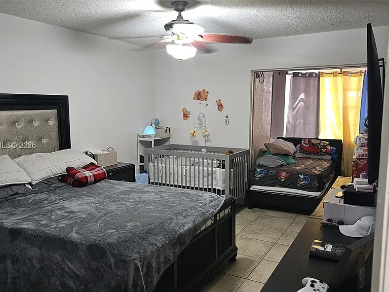 11878 SW 208th Ter — Photo 14