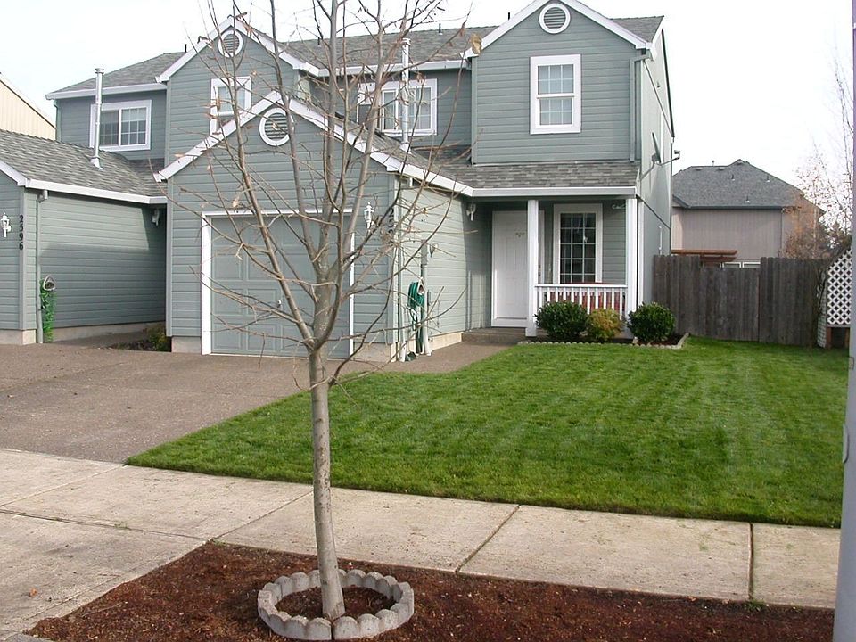 1st image of 2592 NE 1st Dr