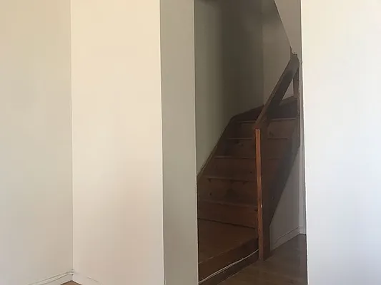 Rented by REAL New York | media 21