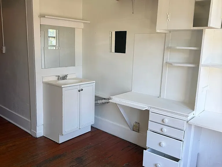 1134 Garden St — Photo 4