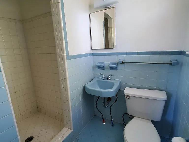 323 Bonnahurst Dr — Photo 15