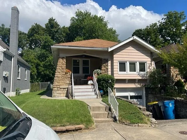 105 Cleveland Ave photo 1