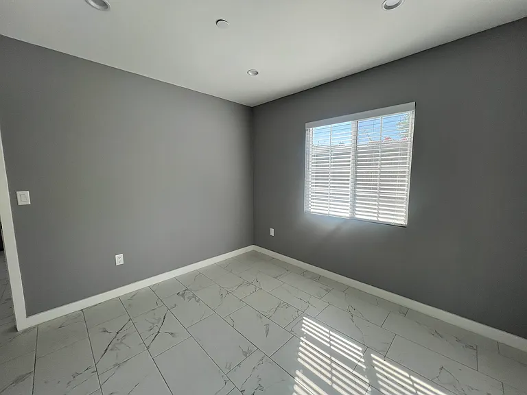 5310 Navarro St — Photo 13
