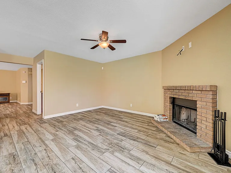3949 Rhine Way — Photo 14