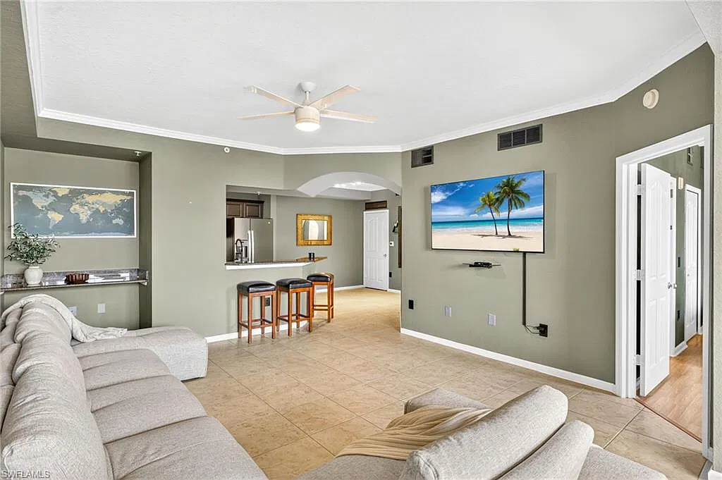 1 bed, 1.0 bath, 899 sqft, $1,800 — Photo 4