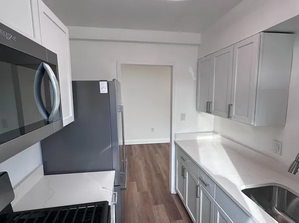 1907 Marion Barry Ave SE, Washington, DC
