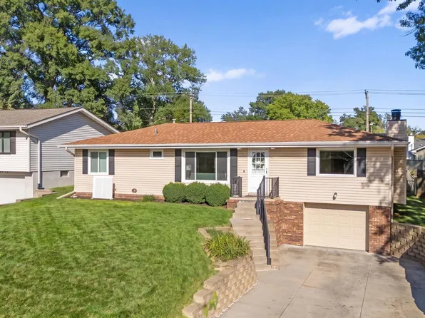 3329 S 78th St, Omaha, NE 68124