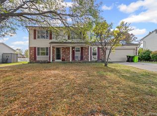 40209 Oak Tree Rd, Novi, MI 48375