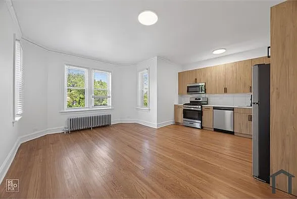 6511 N Leavitt St #3 — Photo 5