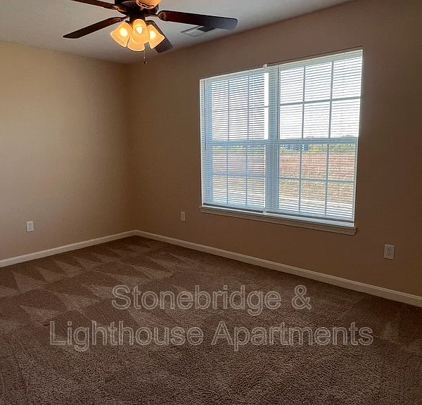1101 Stonebench Cir — Photo 15