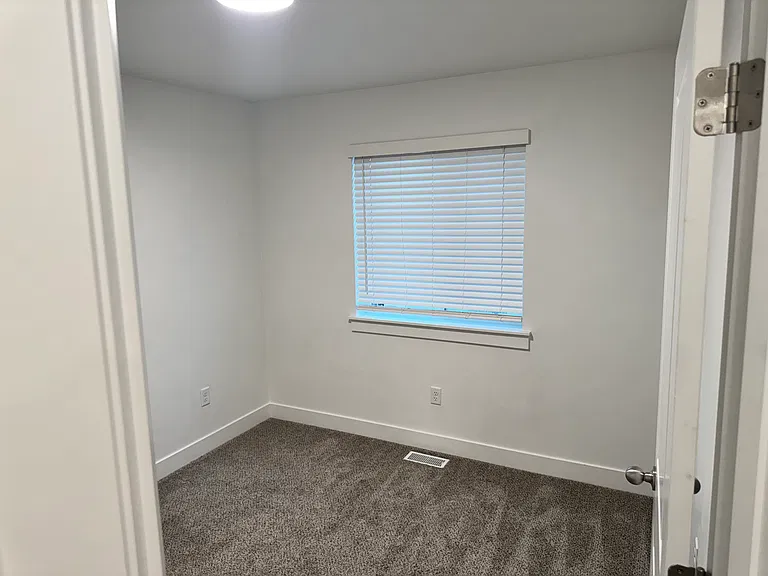 1913 S 1280 W — Photo 6