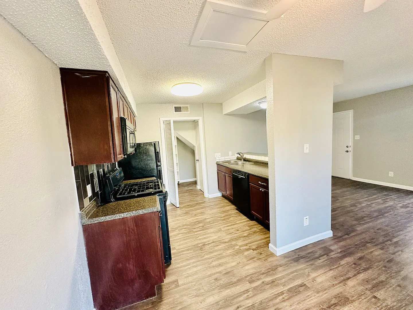 017 SOUTHP1314 — Photo 4