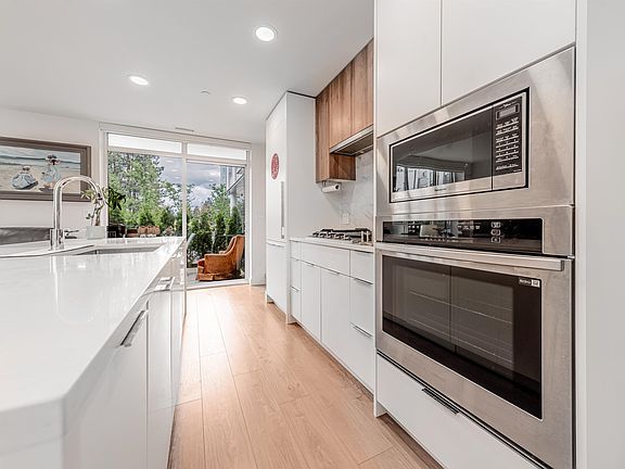 3rd image of 13359 Old Yale Rd #1