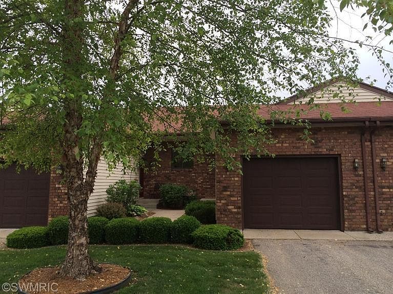 1st image of 4927 Summergreen Ln