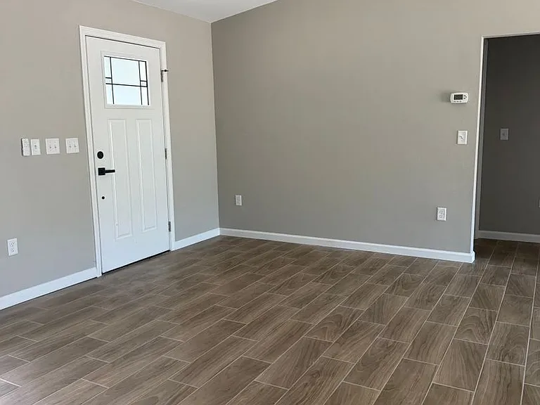 277 Oak Lane Cir — Photo 4