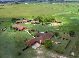 24600 Nine Bar Rd, Hempstead, TX 77445