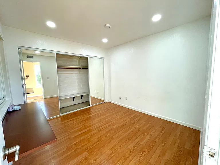 33067 Lake Michigan St — Photo 10