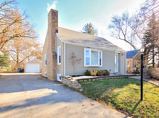 405 Willow St, Itasca, IL 60143