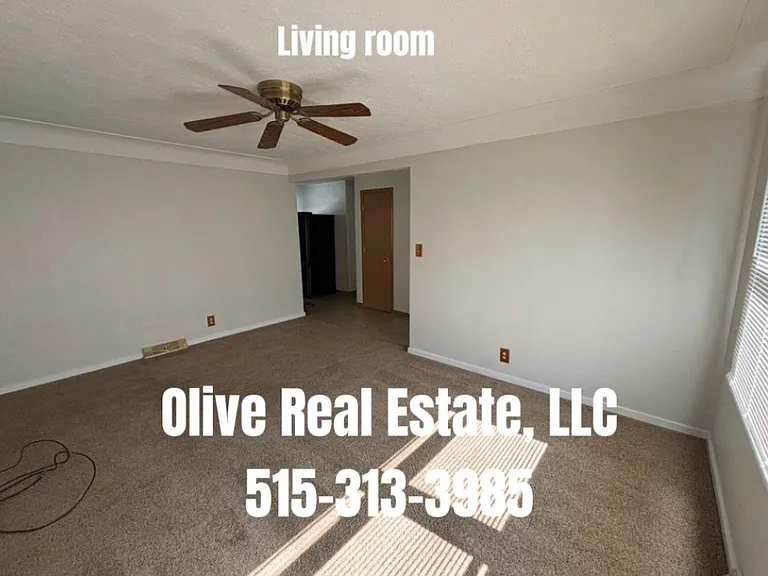 3501 Fairlane Dr — Photo 2