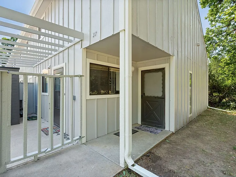 705 E Drake Rd #N37 — Photo 4
