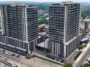 15 Glebe St #1213, Cambridge, ON N1S 0C3