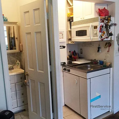 Rented by FirstService Realty (legacy) | media 18