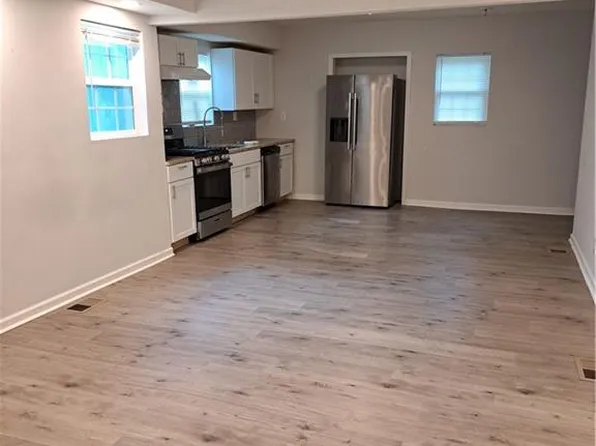 526 S Brookside Ave, Independence, MO 64053
