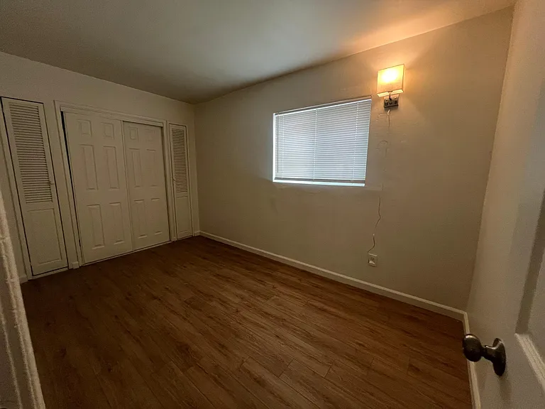 2319 Grand Ave #B — Photo 5