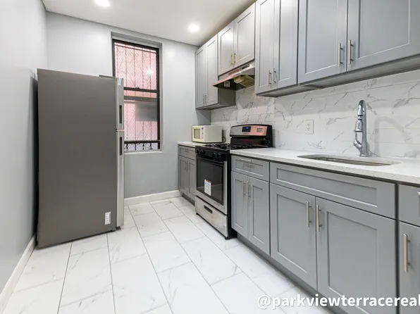 255 East 94th Street image 1 of 6