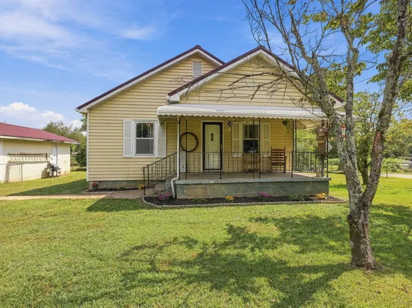 10110 Walden St, Soddy Daisy, TN 37379