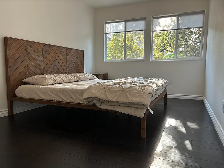420 E Olive Ave — Photo 9