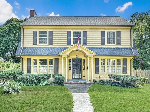 61 Villa Ave #1, Fairfield, CT 06825