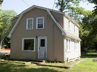 476 Marvel St, Swansea, MA 02777