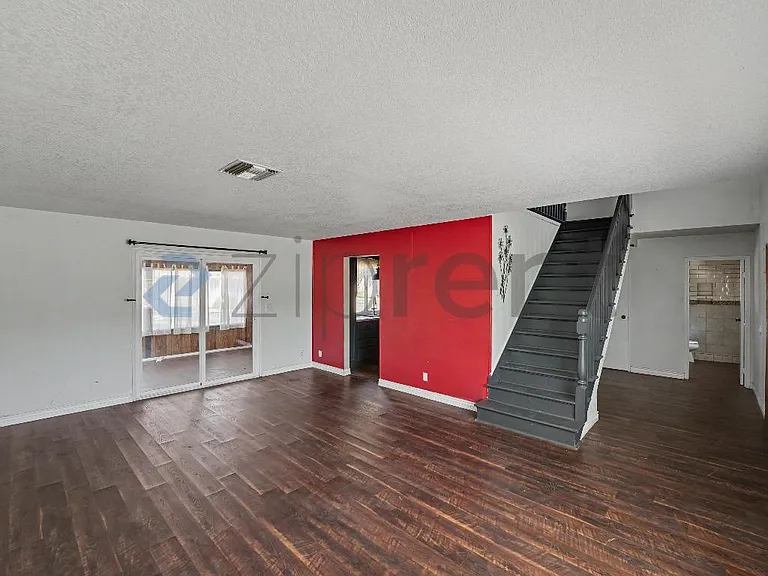 714 Appleton Rd — Photo 4