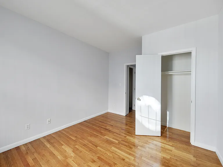 153 E 165th St #4D — Photo 9