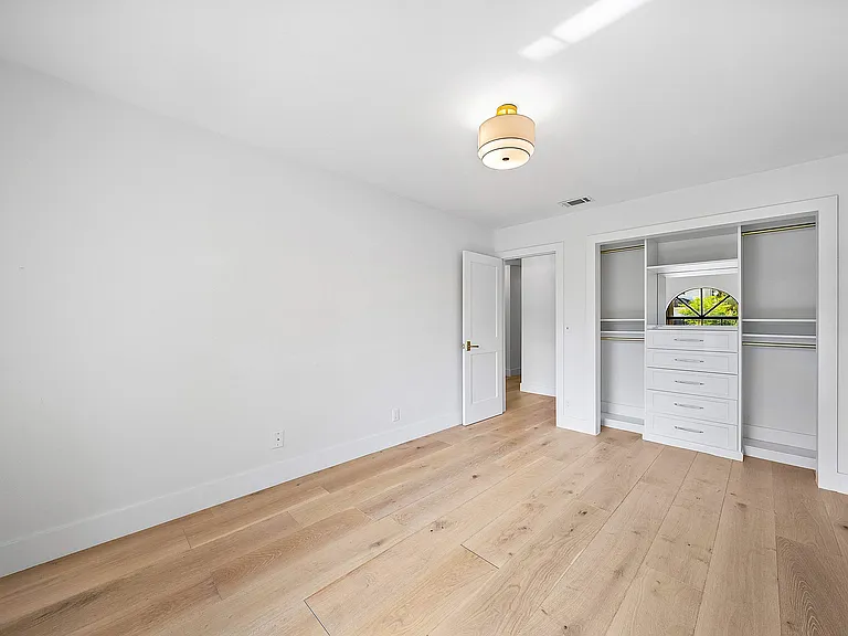 6005 Buena Vista Ct — Photo 16