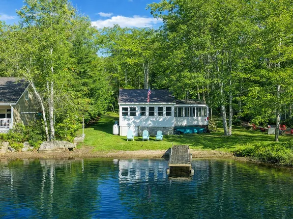 228 Wadleigh Pond Rd, Lyman, ME 04002