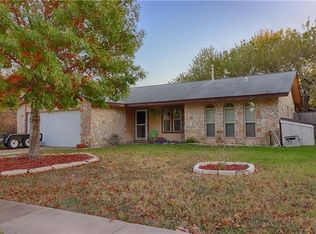 1213 E Mesa Park Dr, Round Rock, TX 78664