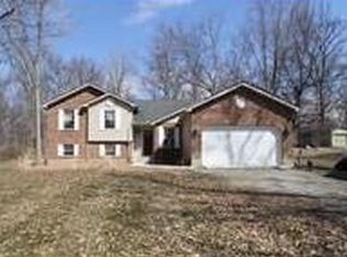 4564 Old Springfield Rd, Springfield, OH 45502