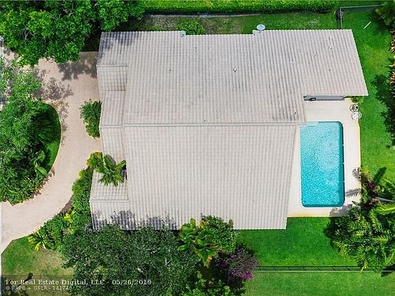 5th image of 1345 NW 127th Ave
